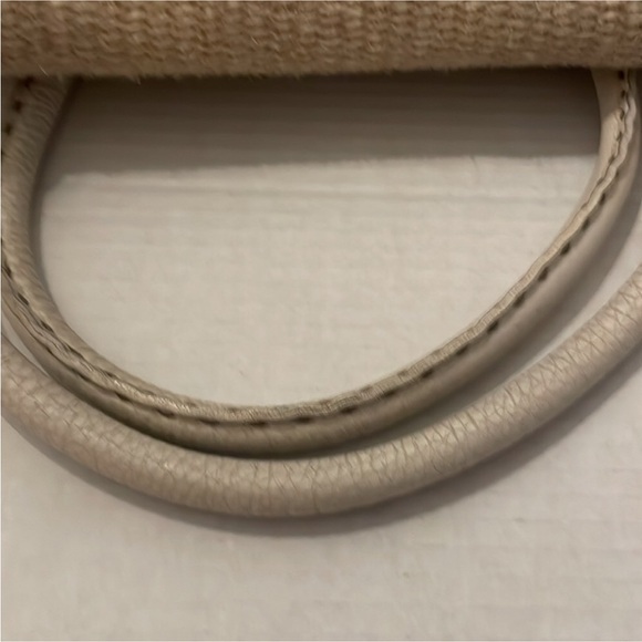 Authentic FENDI Raffia/Leather Bag - Picture 5 of 9